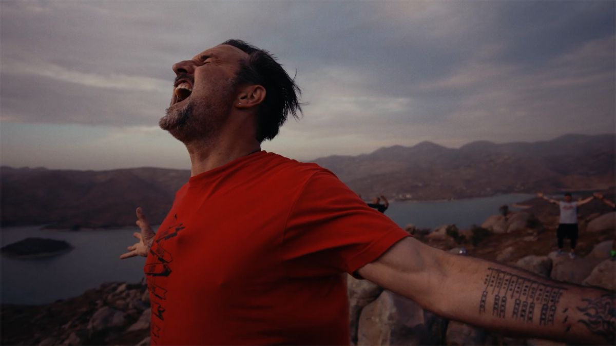 david arquette che urla nel cielo