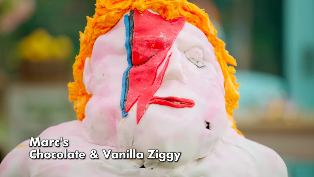 Great British Baking Show: Terrible David Bowie cake