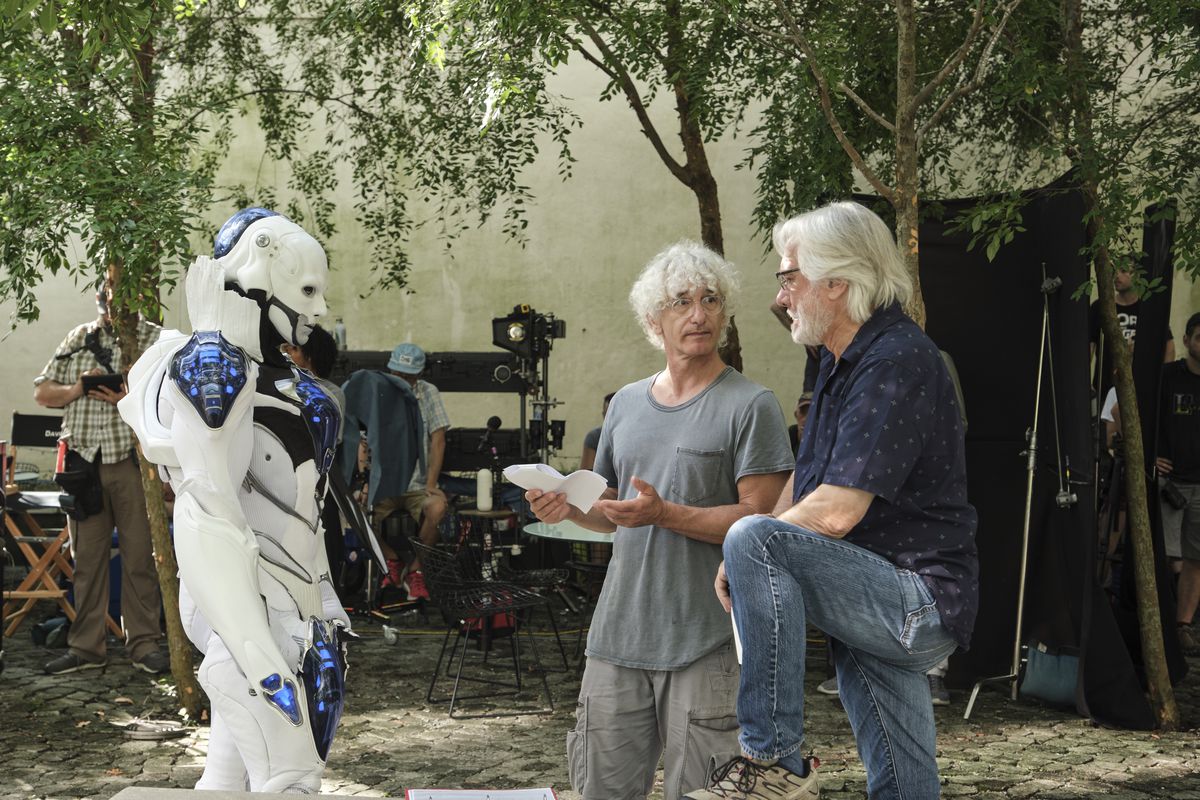 L'attore Anthony Carrigan, lo scrittore Ed Solomon e il regista Dean Parisot sul set di Bill & Ted Face the Music