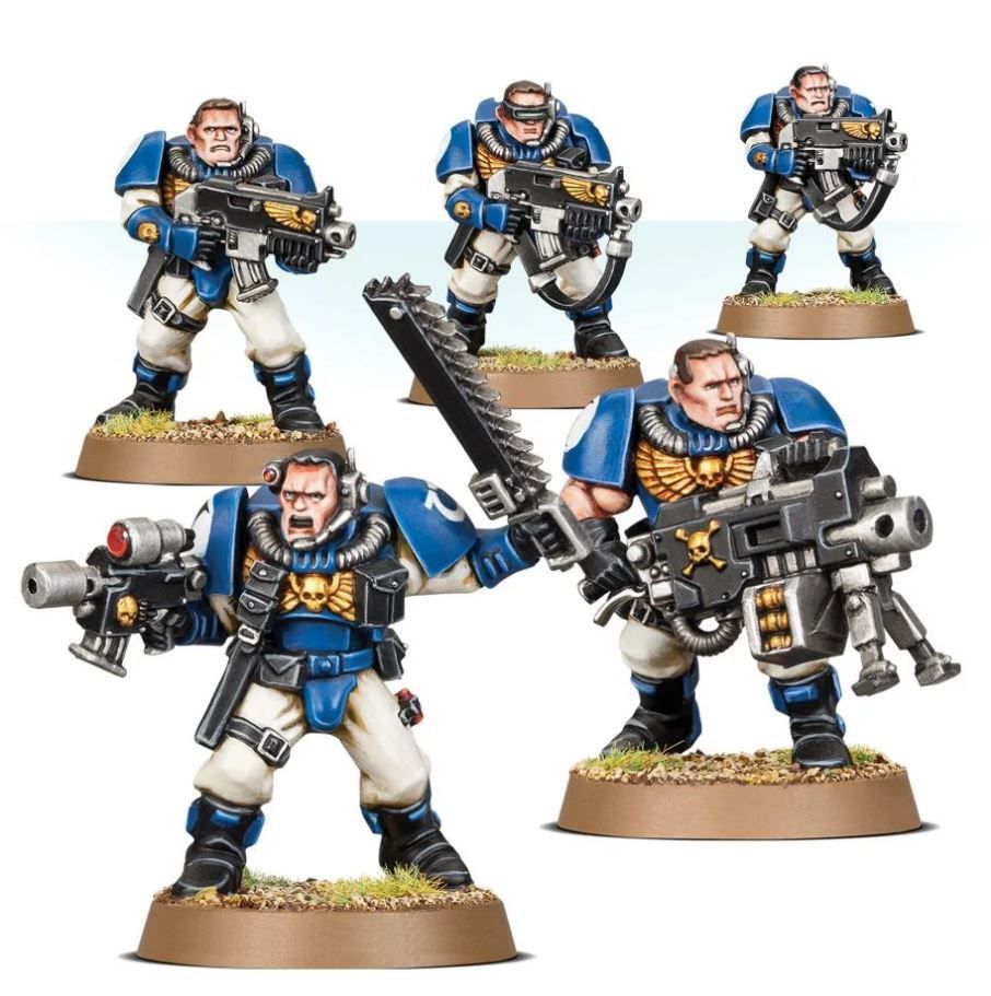 Miniature degli Space Marine Scout.