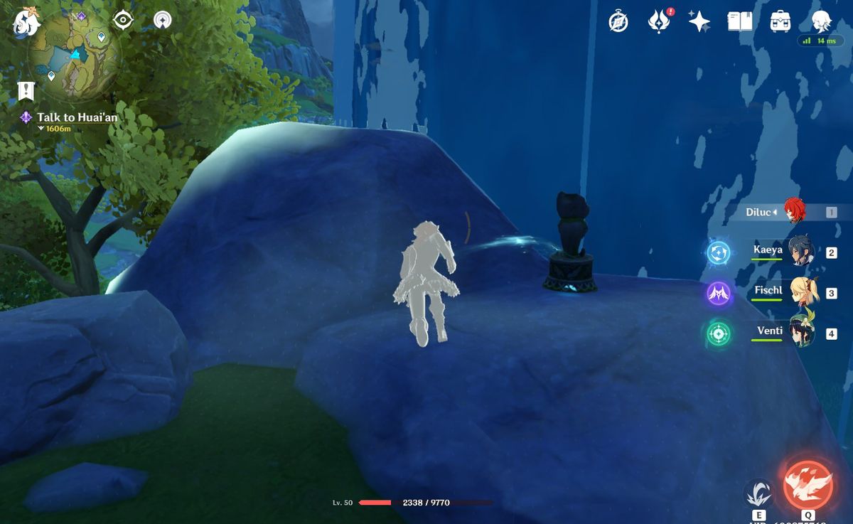 Un personaggio illuminato corre nella direzione di un vortice azzurro in Genshin Impact