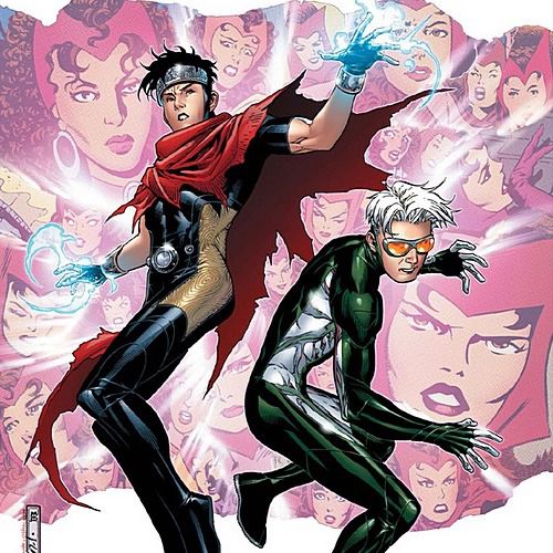 Wiccan e Speed, i figli neonati reincarnati di Scarlet Witch e Vision, sulla copertina di Young Avengers Presents # 3, Marvel Comics (2008). Entrambi indossano costumi attillati. Wiccan si accessoria con una fascia e un mantello rosso lacero, mentre Speed indossa occhiali con lenti gialle e i suoi capelli sono completamente bianchi.