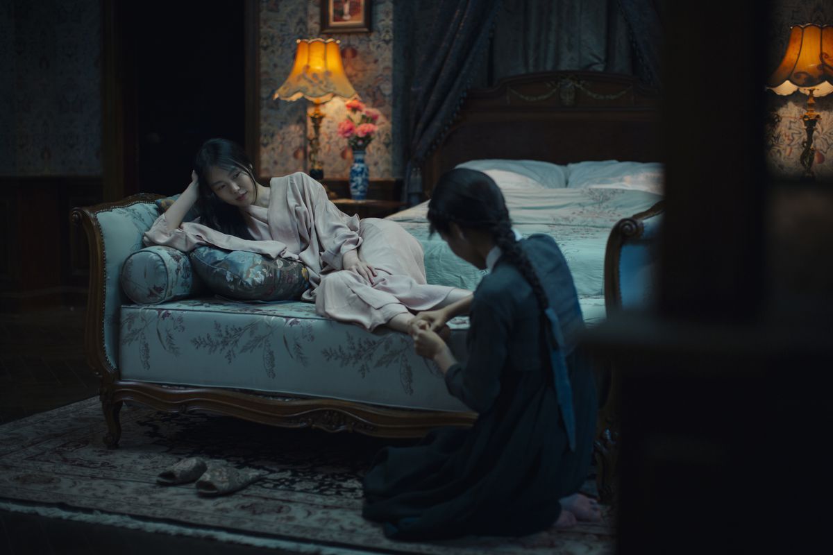 Kim Min-hee e Kim Tae-ri in Ah-ga-ssi (The Handmaiden)