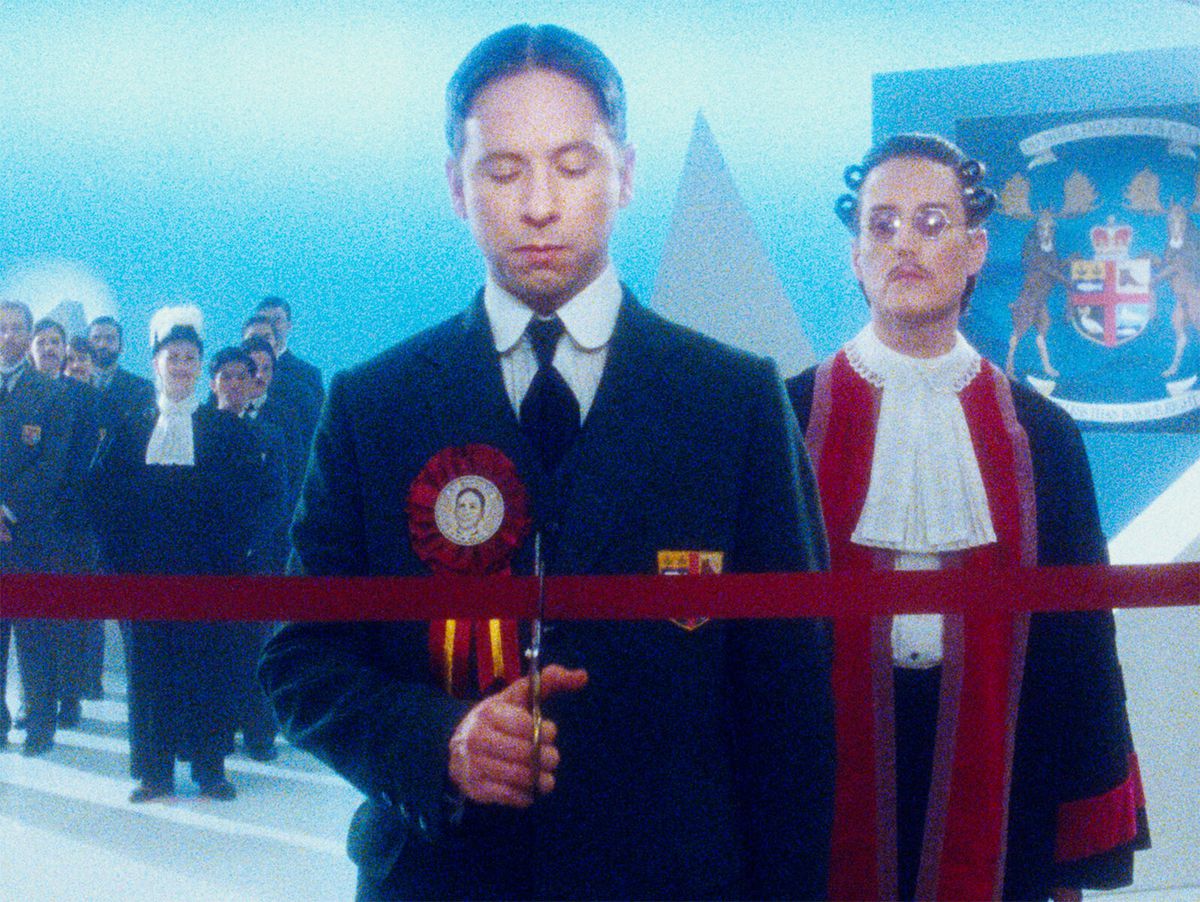 Dan Beirne nel ruolo di Mackenzie King in The Twentieth Century di Matthew Rankin