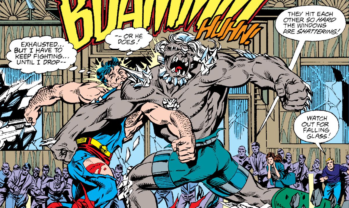 Superman e Doomsday lo tirano fuori. Il costume di Superman ĆØ a brandelli. Gli astanti sussultano