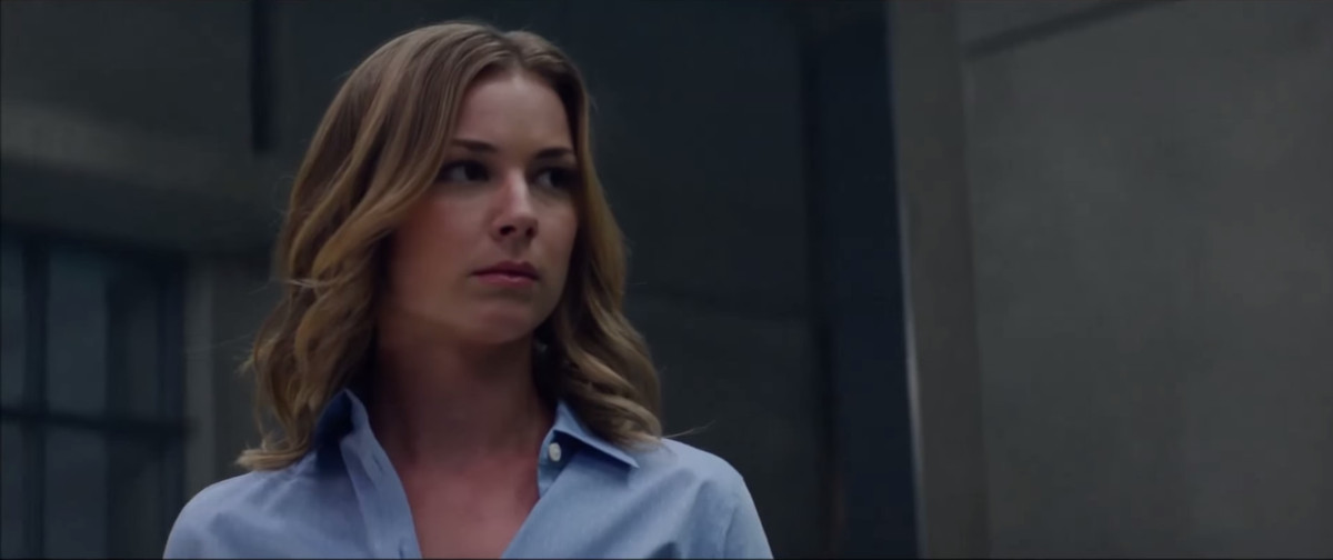 Emily VanCamp nel ruolo di Sharon Carter in Captain America: Civil War.