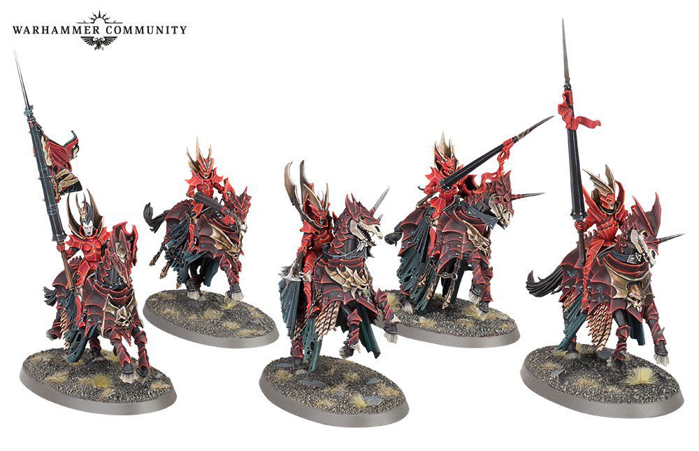 Una nuova serie di modelli di Blood Knights mostrati su basi ovali da 90 mm.