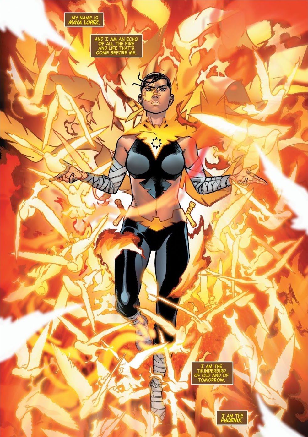 Maya Lopez, la mutante nativa americana conosciuta come Echo, accetta il potere della Fenice, avvolta in uno stormo di fiamme a forma di uccelli in Avengers # 44, Marvel Comics (2021).