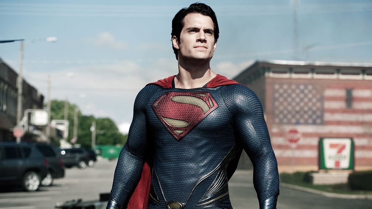 Henry Cavill come Ka-El / Clark Kent / Superman in Man of Steel.