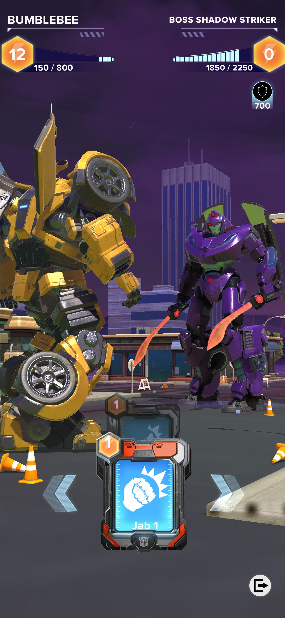 Bumblebee combatte un Decepticon in Transformers: Heavy Metal