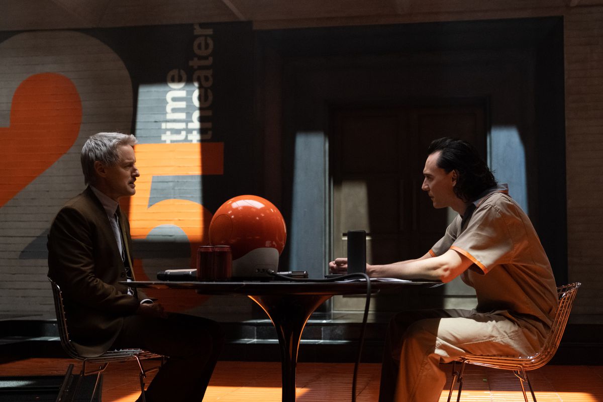 Loki and Mobius face off at TVA headquarters in the premiere episode of Loki