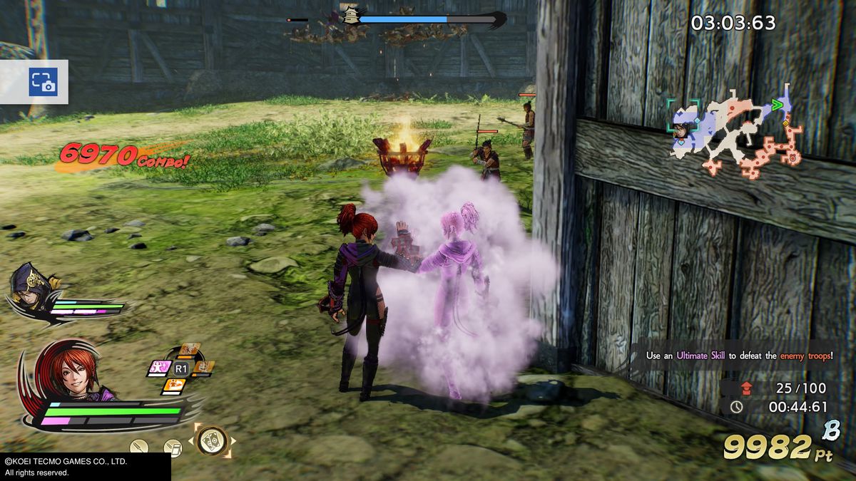 Mitsuki lavora con il suo clone ombra in Samurai Warriors 5