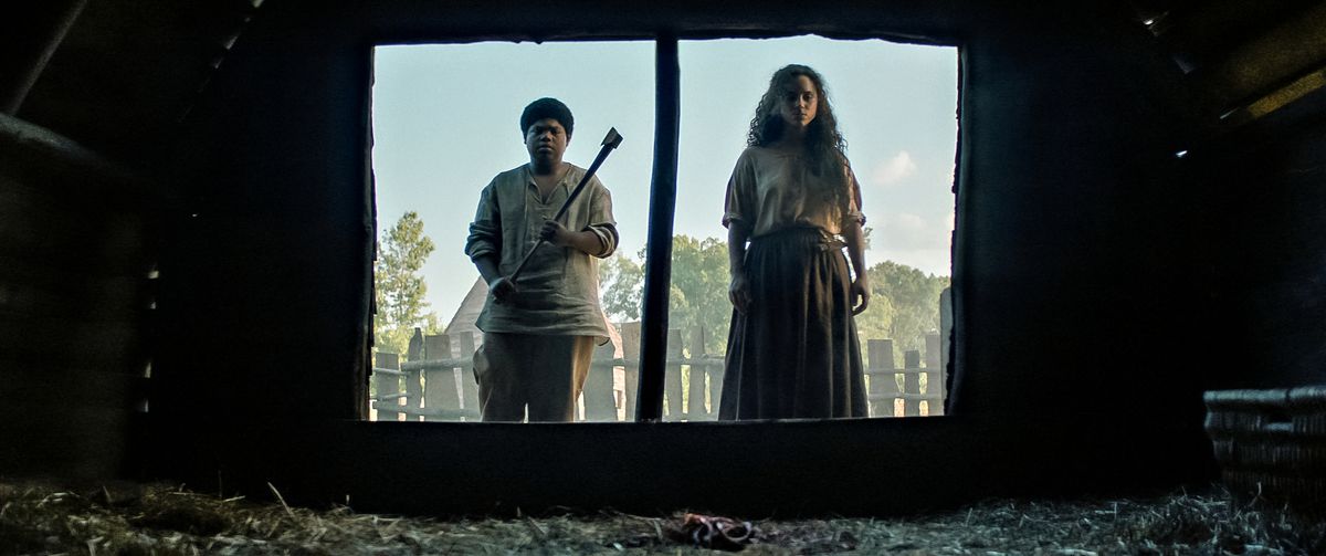 BENJAMIN FLORES JR. come HENRY e KIANA MADEIRA come SARAH FIER in Fear Street, parte tre: 1666 Part