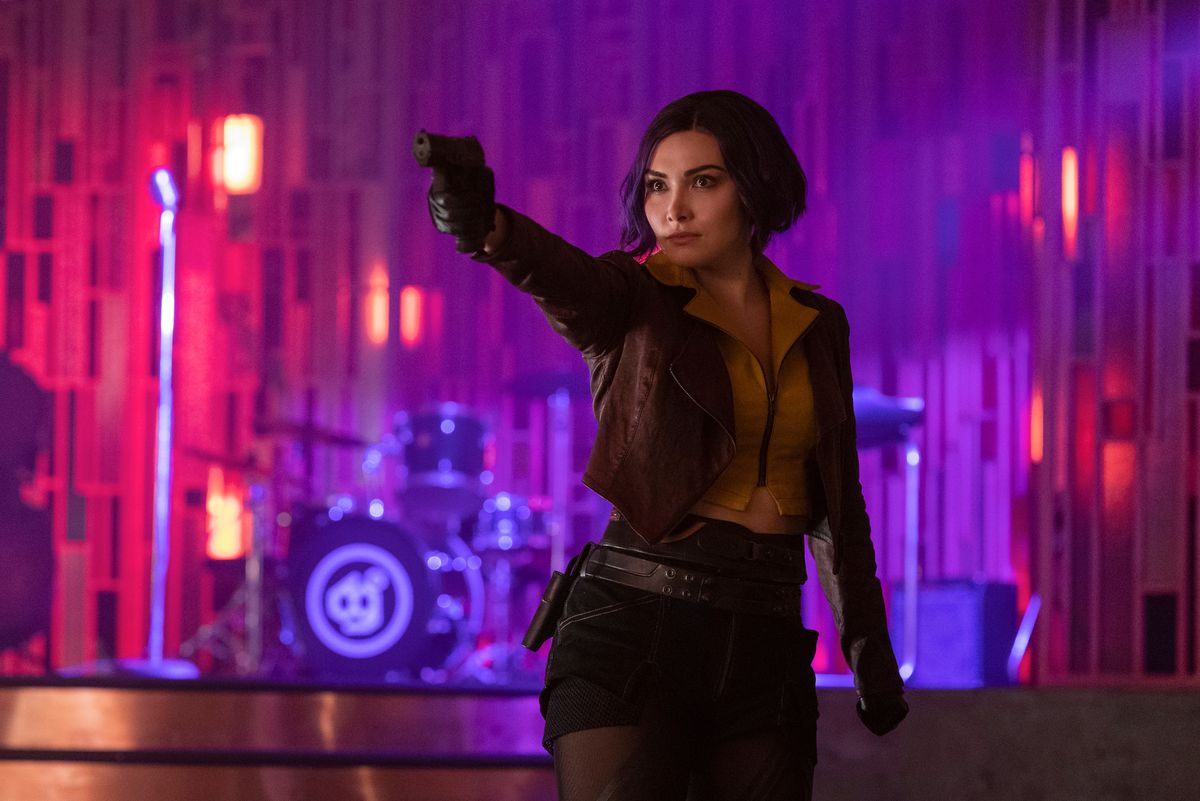 Daniella Pineda nei panni di Faye Valentine in Cowboy Bebop di Netflix