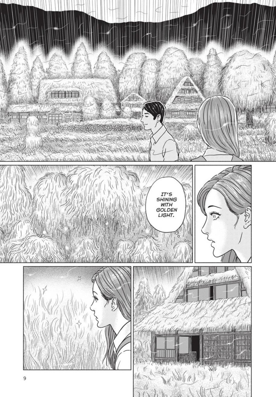 Una donna cammina attraverso un villaggio dove i campi, gli alberi e le case sono tutti ricoperti da uno strato di capelli fluenti.