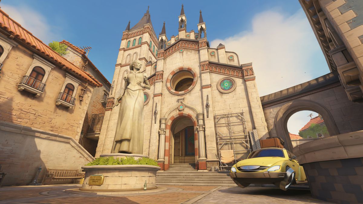 Una chiesa e una statua sulla mappa Malevento da Overwatch