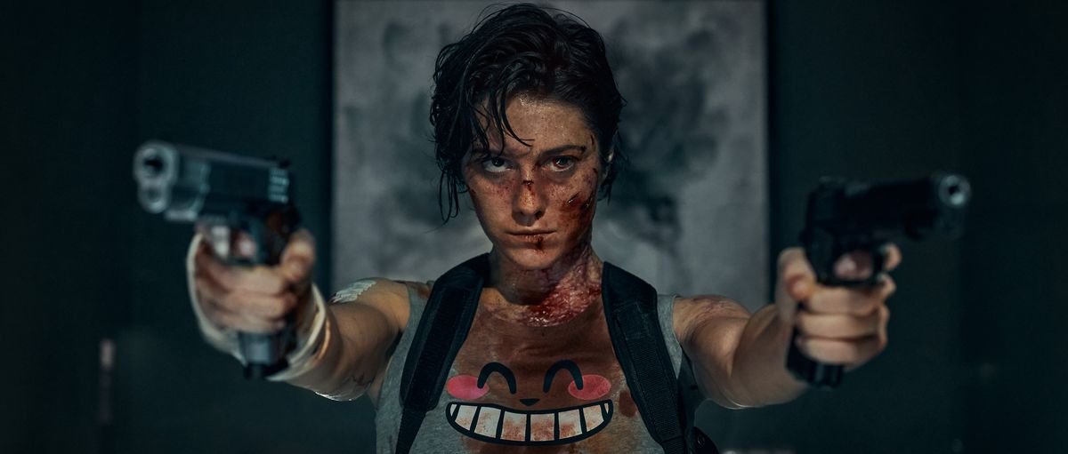 Mary Elizabeth Winstead nel ruolo di Kate in Kate.