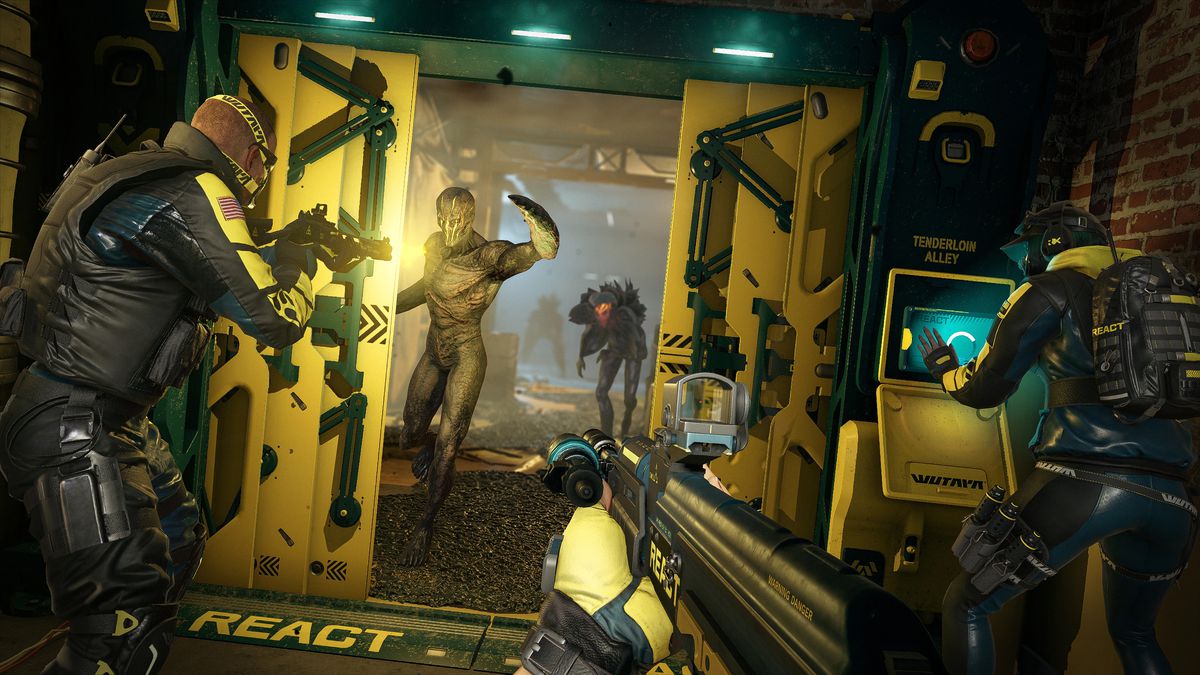 Gli operatori combattono gli alieni in uno screenshot giallastro di Rainbow Six Extraction