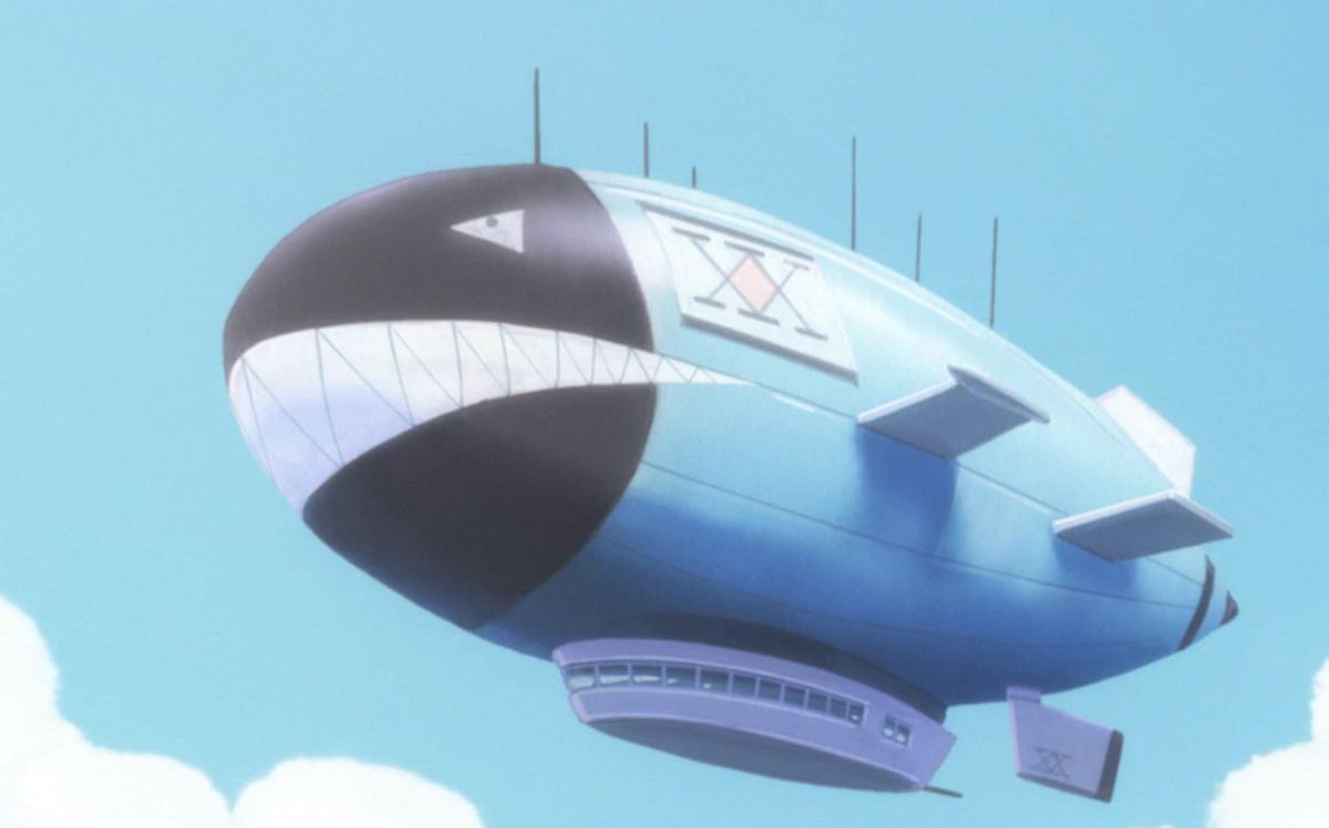 uno zepplin blu con una faccia