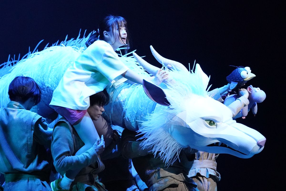 chihiro cavalca il drago haku