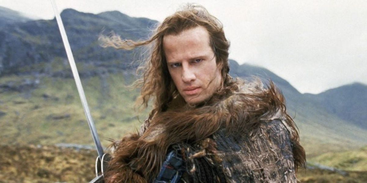 Christopher Lambert nel ruolo di Conner MacLeod in Highlander.