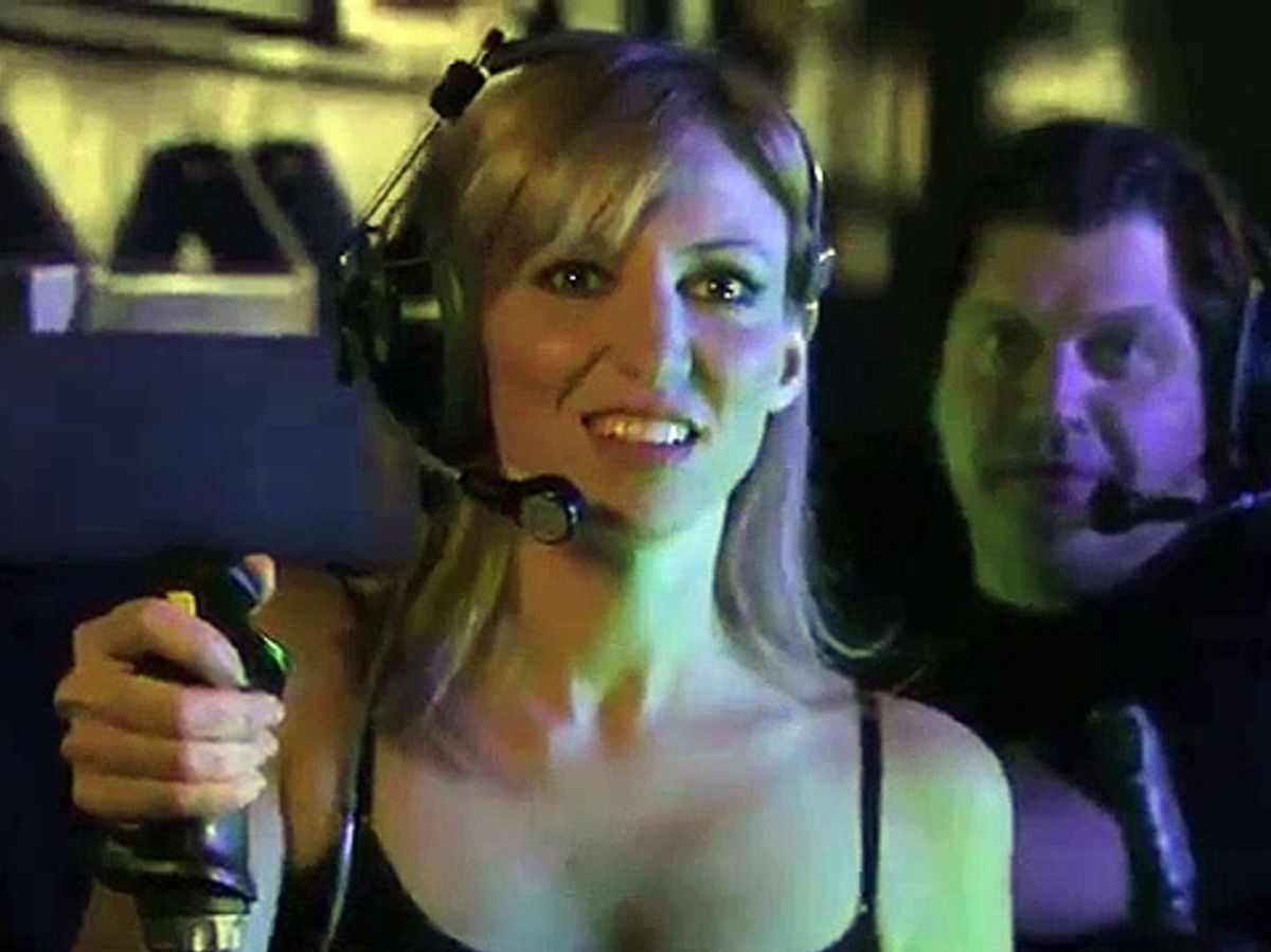 Debbie Gibson guida un sottomarino in Mega Shark vs Giant Octopus