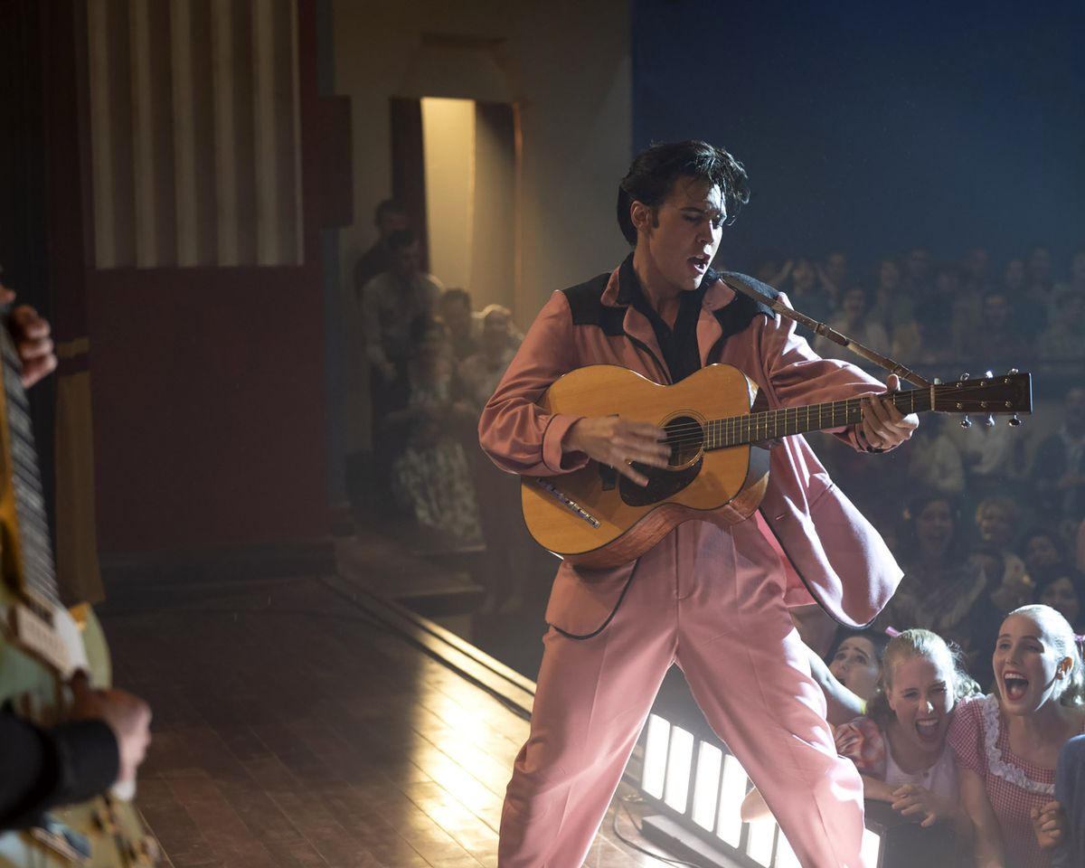 Austin Butler nel ruolo di Elvis Presley in Elvis di Baz Luhrman (2022)