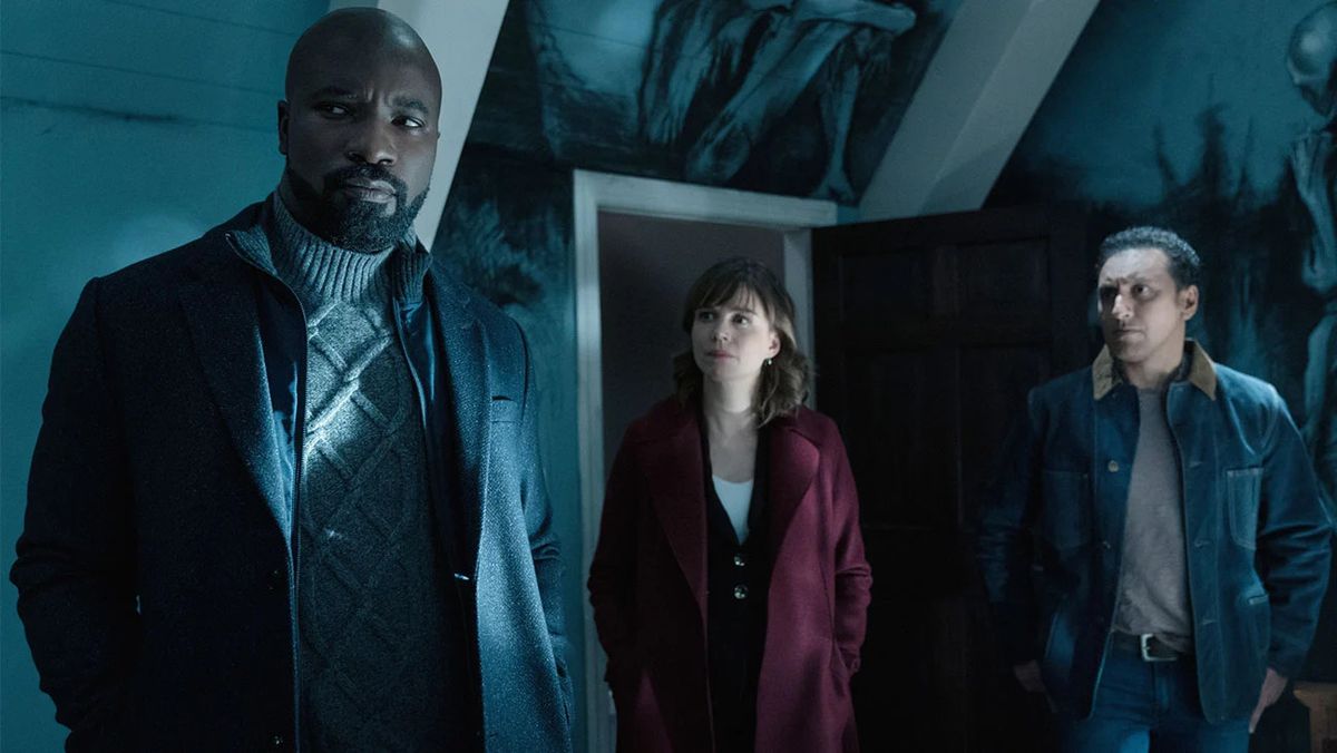 Mike Colter, Katja Herbers e Aasif Mandvi in ​​Il male.