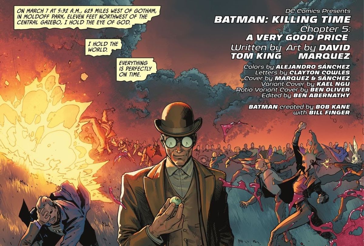Il Re dell'Orologio, con la sua bombetta e gli occhiali con il quadrante dell'orologio, si allontana con calma da un caotico e sanguinoso campo di battaglia degli scagnozzi di Gotham City in Batman: Killing Time #5 (2022).