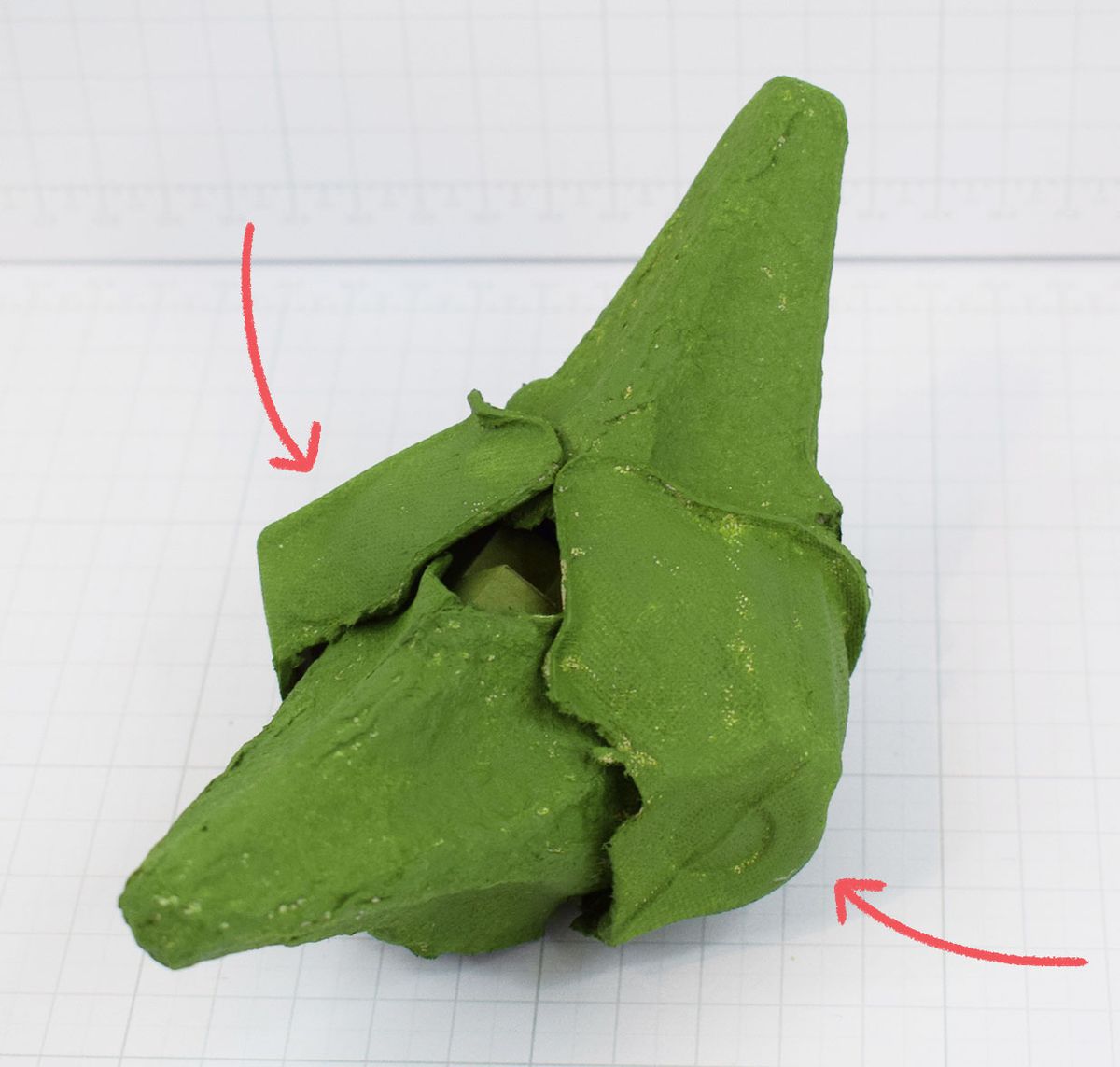 Processo Metapod in cartone per uova 7/8
