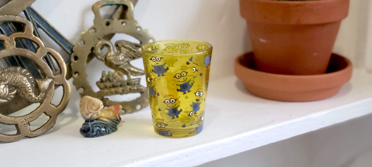 un bicchierino da minion senza autorizzazione