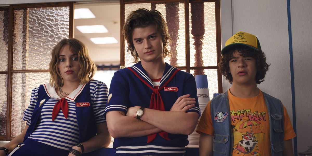 Robin, Steve e Dustin in Stranger Things 3
