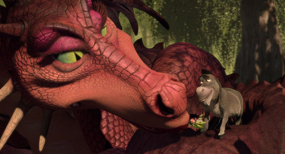 Il drago di Shrek ha dei fiori in bocca e strofina il muso su Ciuchino, che ricambia con occhi semplici