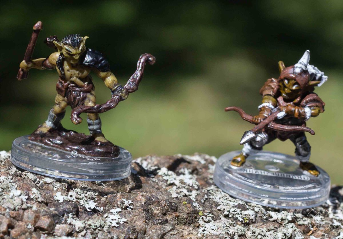 Altre due miniature, questa volta goblin. Entrambi hanno scatola e frecce.