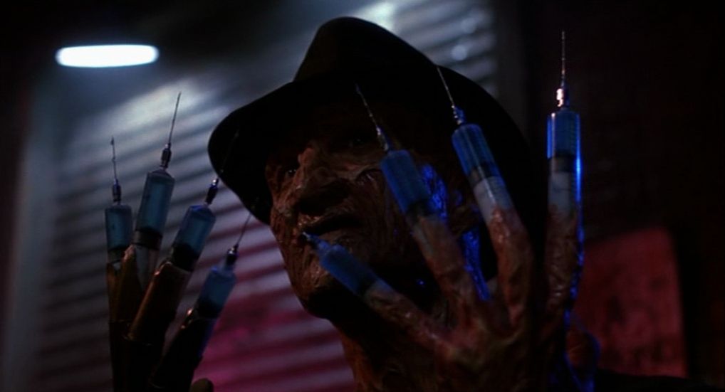 Freddy Krueger ha le siringhe per le mani in A Nightmare On Elm Street 3: Dream Warriors