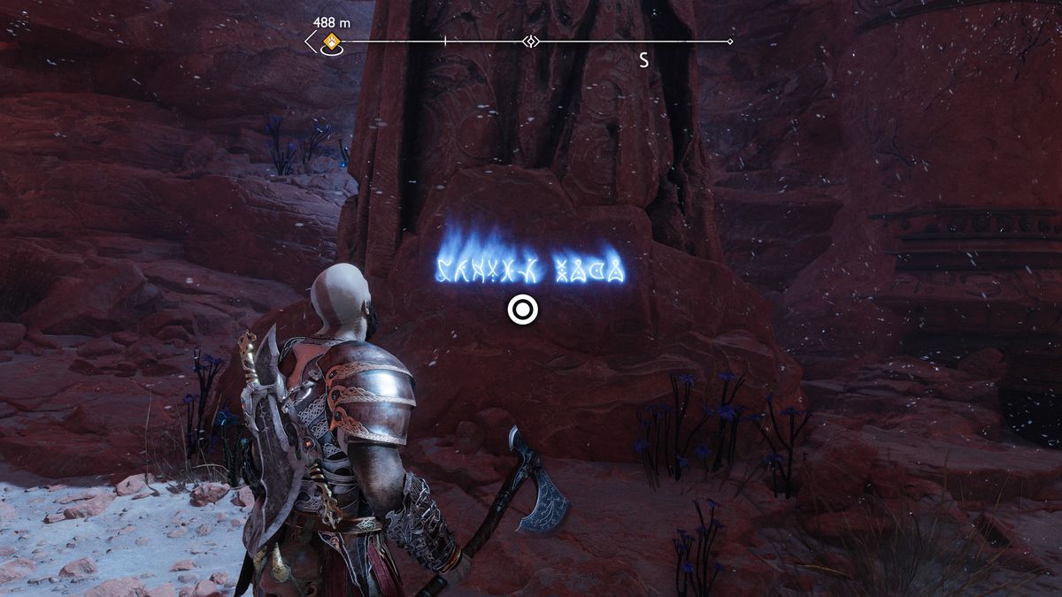 Kratos legge alcune rune su un muro in God of War Ragnarok
