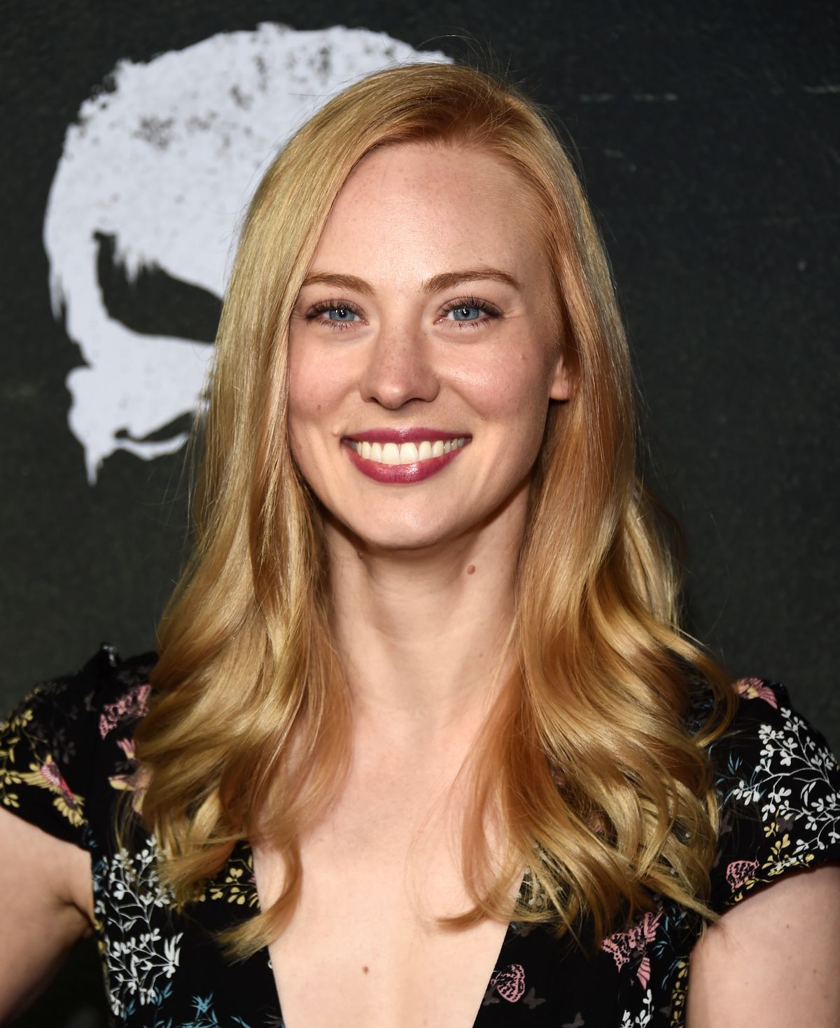 L'attore Deborah Ann Woll arriva alla prima di Los Angeles