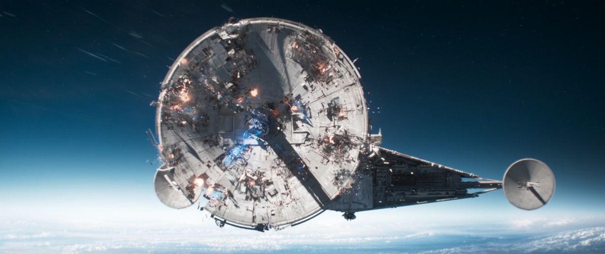 Un raggio traente imperiale si disintegra mentre viene distrutto ad Andor.