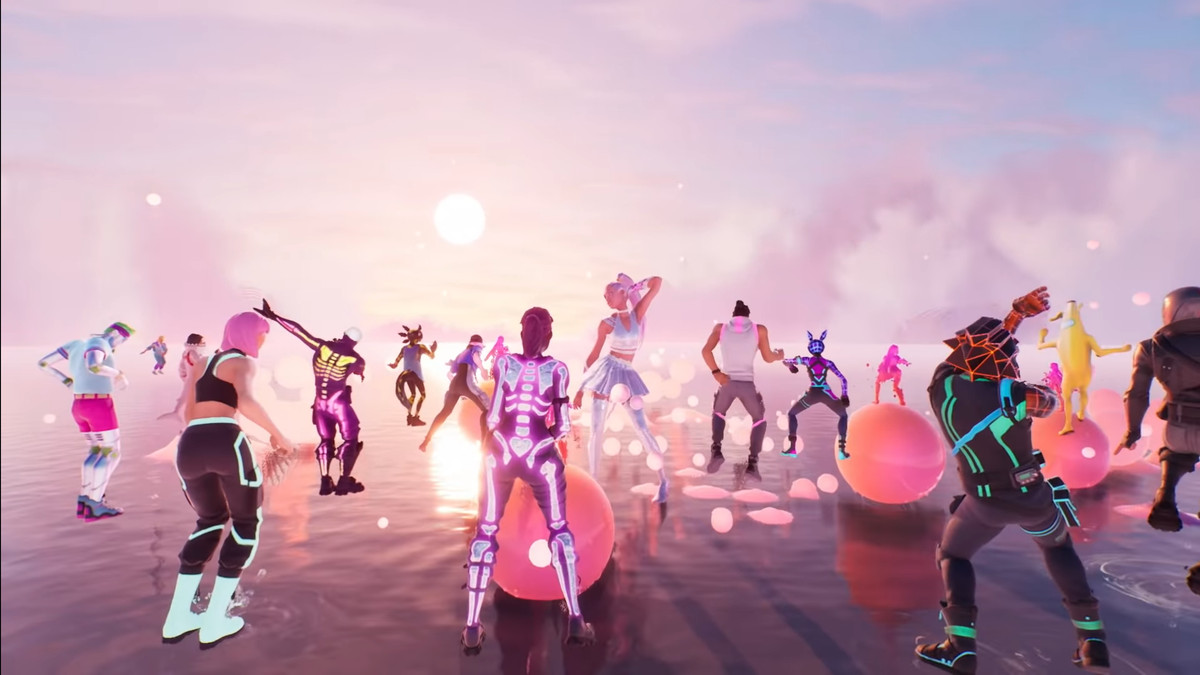 Una versione Fortnite di Ariana Grande circondata da avatar danzanti in Fortnite