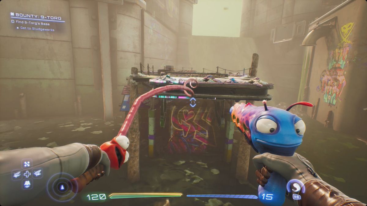 Usare Knifey di High On Life per aggrapparsi a una piattaforma sopra un lago di melma.