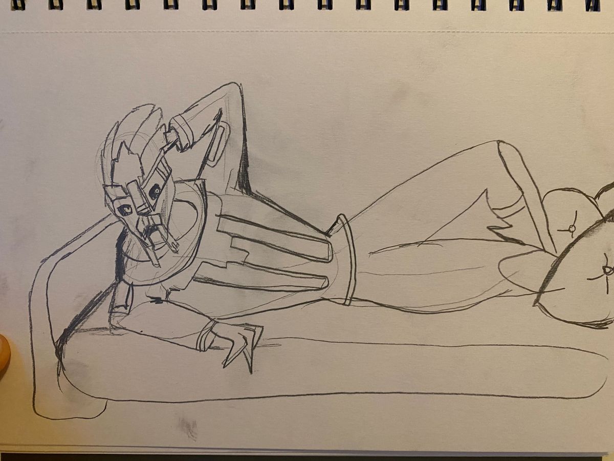 uno schizzo di garrus vakarian, una lucertola e un effetto di massa alieno simile a un uccello, sdraiato su un divano