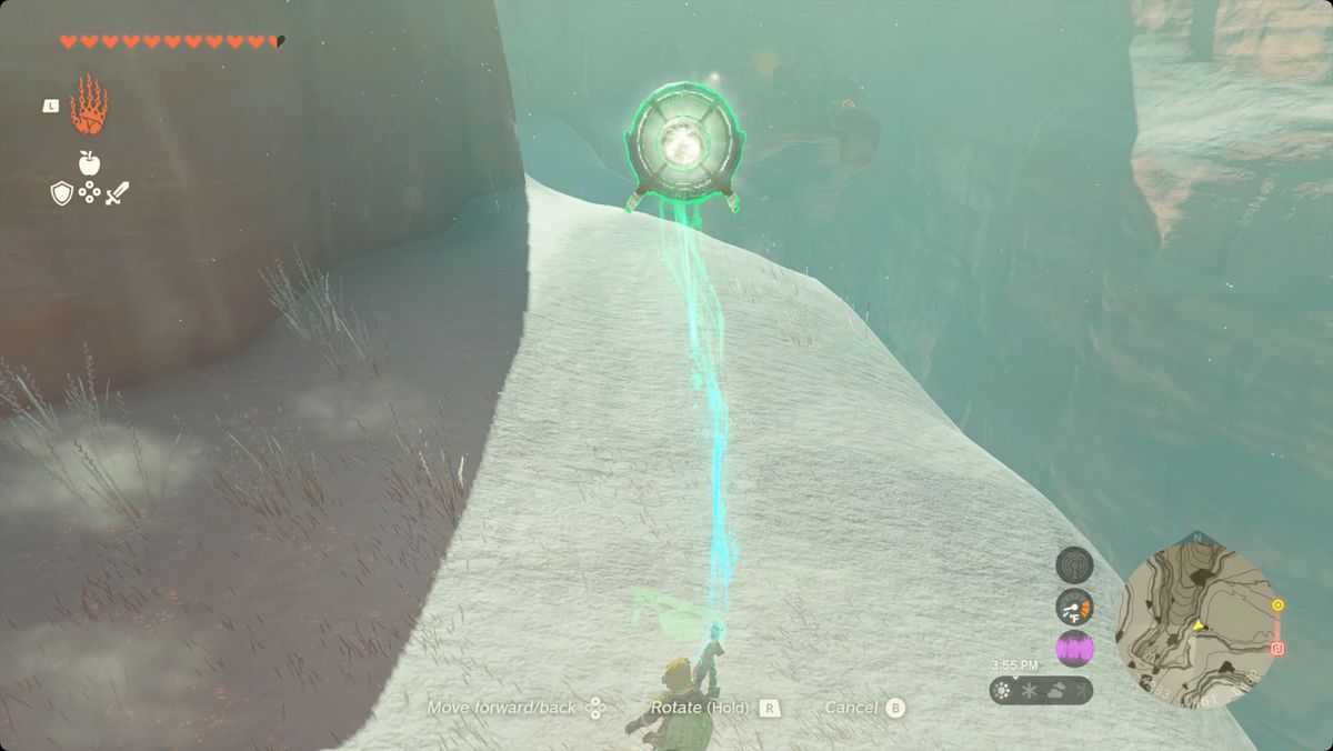 The Legend of Zelda: Tears of the Kingdom Link usando Ultrahand per puntare uno specchio verso la statua dell'ottava eroina.