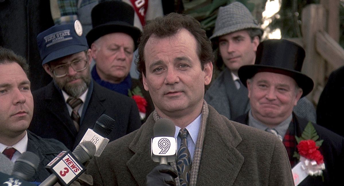 Il personaggio di Bill Murray, Phil, fa un sincero discorso davanti alla telecamera nel Giorno della marmotta di Harold Ramis.