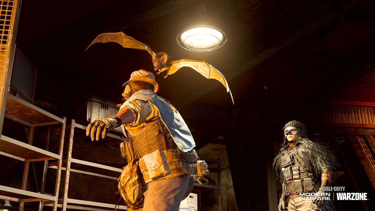 Un pipistrello vampiro attacca un giocatore in uno screenshot di Call of Duty: Modern Warfare / Warzone