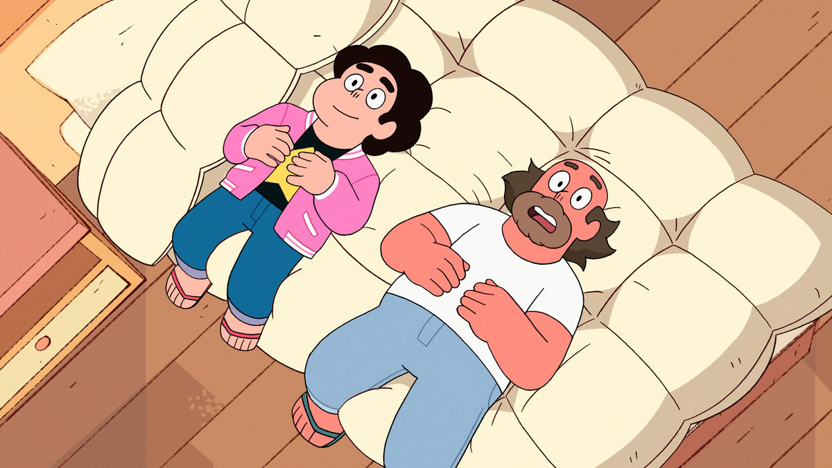 Steven e Greg guardano il soffitto 