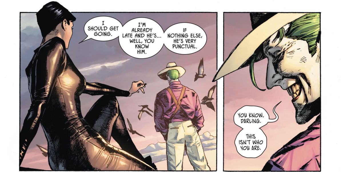 Su un tetto all'alba, Catwoman si scusa per andare a incontrare Batman.  