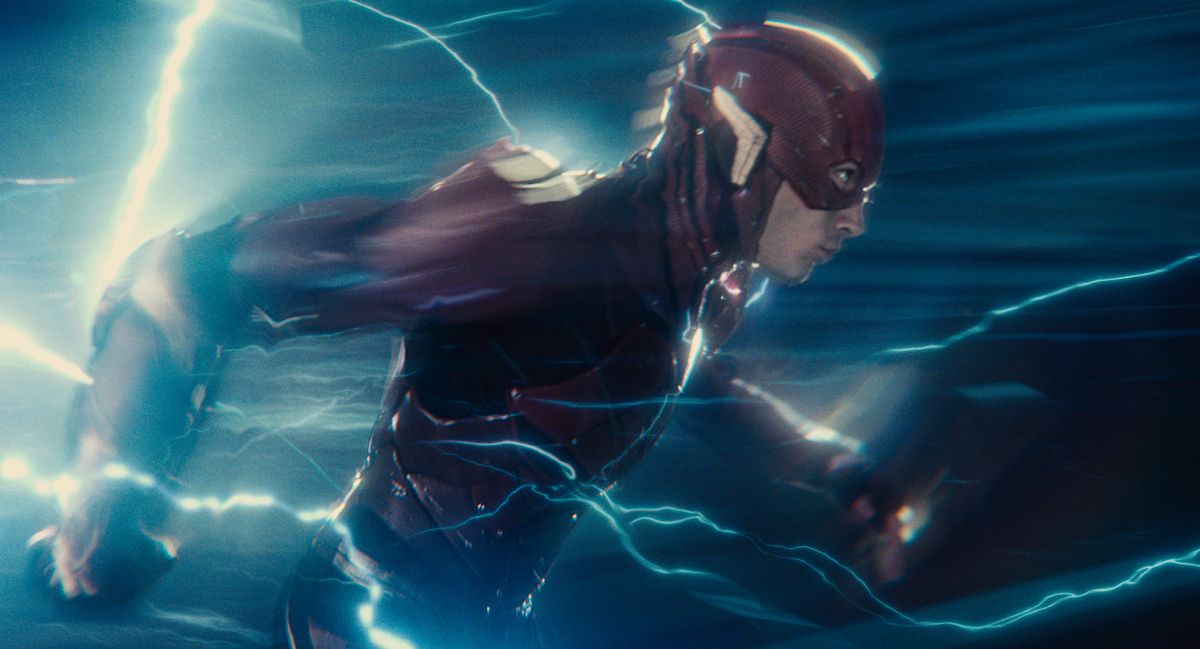 Ezra Miller nel ruolo di Flash / Barry Allen in Justice League