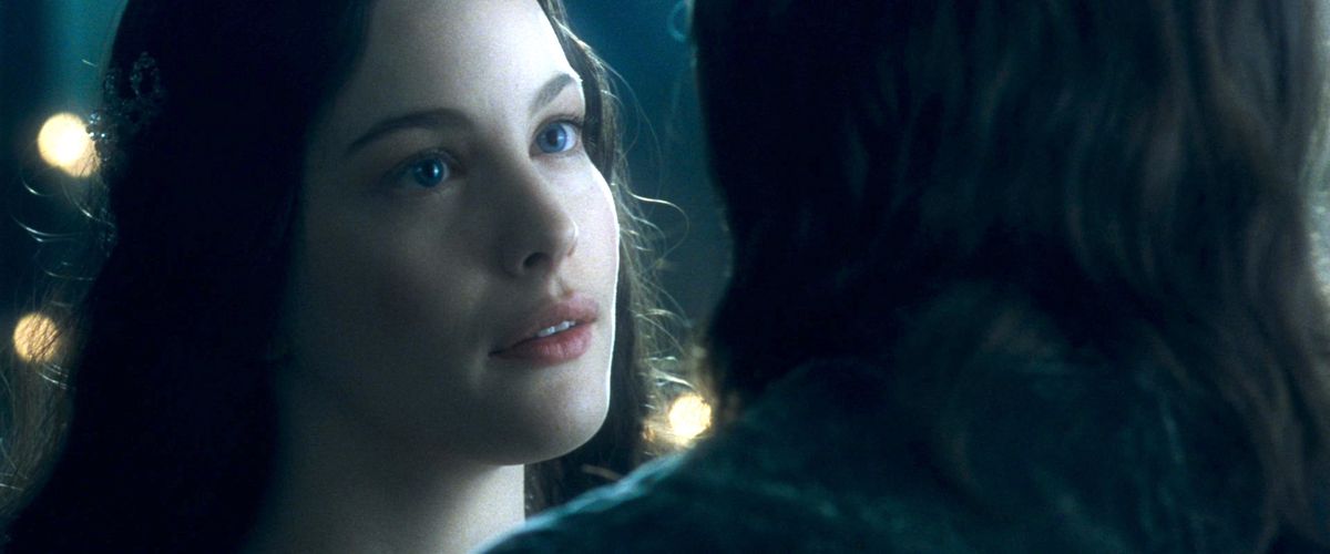 Liv Tyler nel ruolo di Arwen in La compagnia dell'anello. 