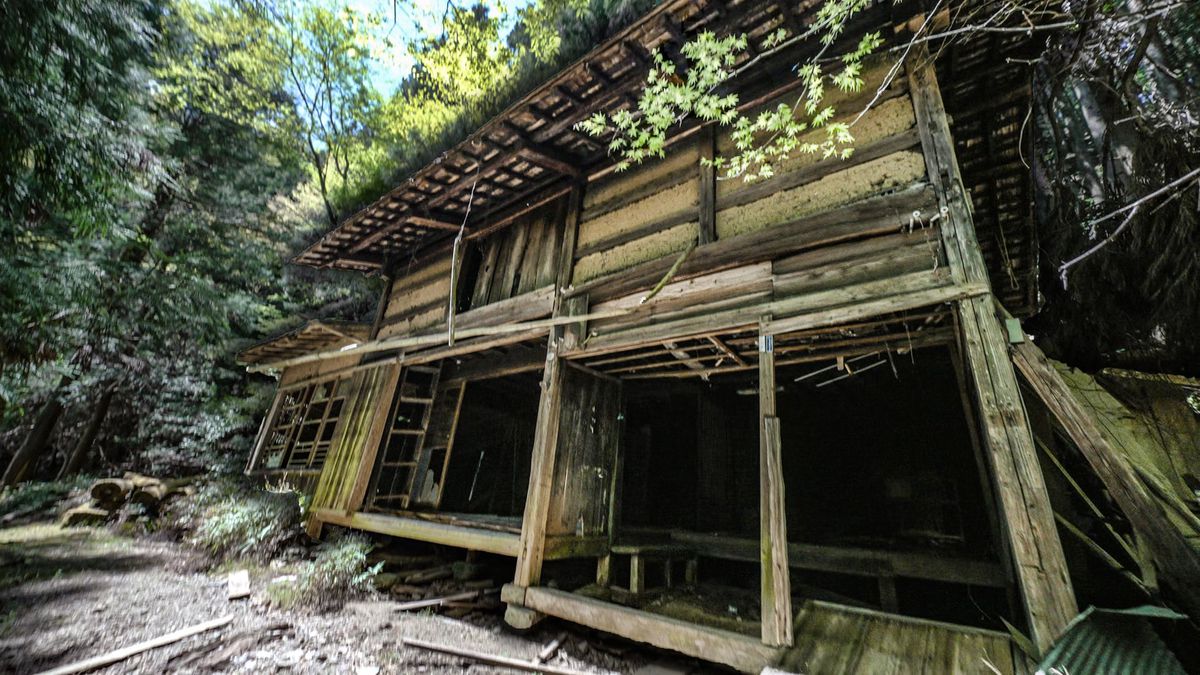 An abandoned Japanese village house