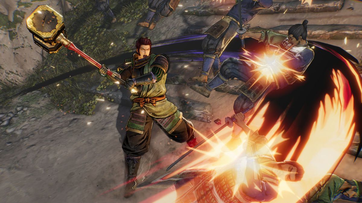 Un personaggio in Samurai Warriors 5 respinge i suoi nemici con un bastone